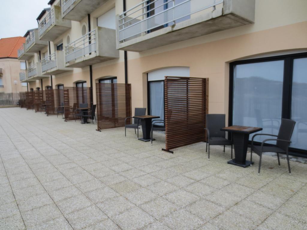 Logis- Hotel De La Baie De Wissant & Appartements Exteriör bild